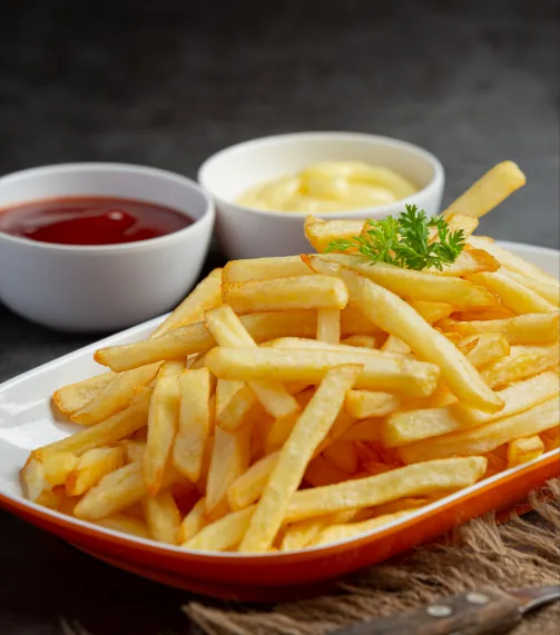 Pommes und Soßen
